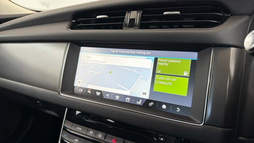 Jaguar XF 2.0 Portfolio 177 Bhp White #11