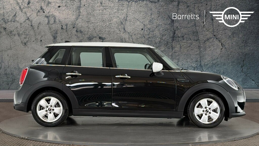 Mini Hatch 1.5 Cooper Classic Hatchback Steptronic Black #3