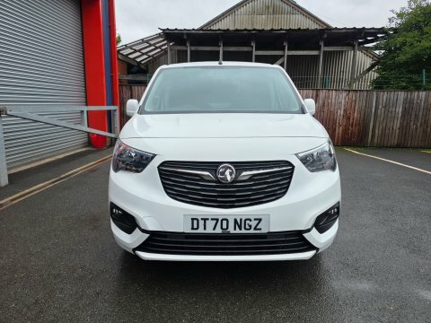Vauxhall Combo L1h1 2300 Sportive White #2