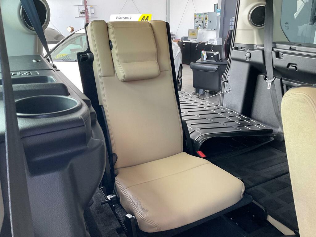 Land Rover Discovery Suv Silver #19
