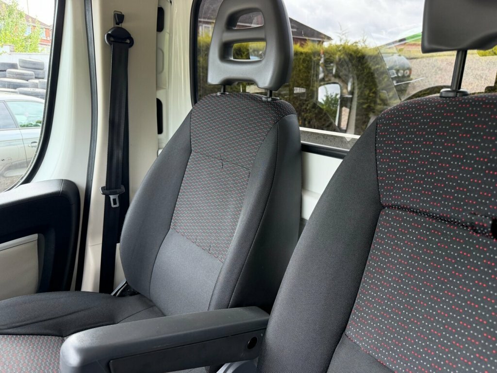 Peugeot Boxer 2L Null White #15