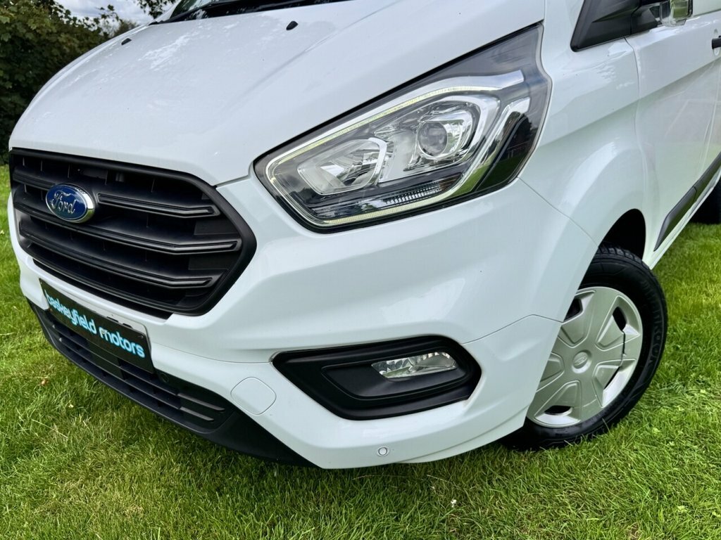 Ford Transit Custom 2.0 Ecoblue 130Ps Low Roof Limited Van Grey #32