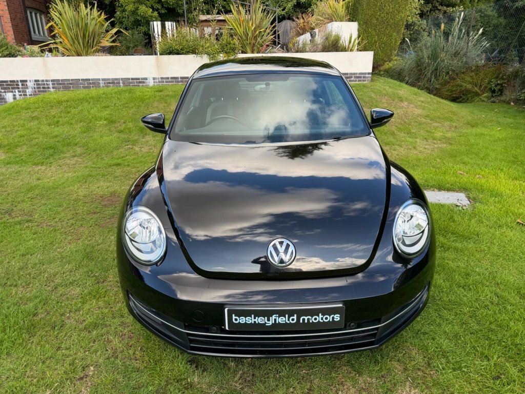 Volkswagen Beetle 2L Sport Black #2