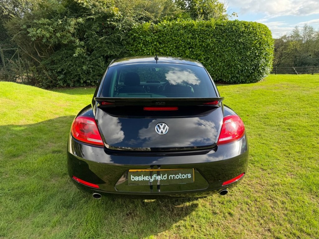 Volkswagen Beetle 2L Sport Black #3