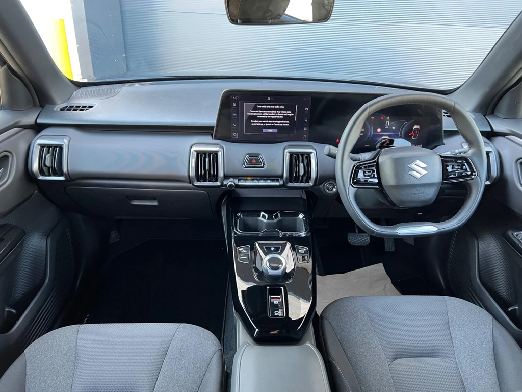 Suzuki Vitara 61Kwh Motion Black #3