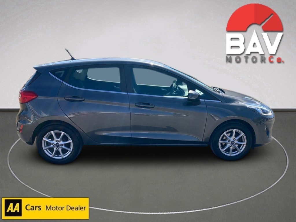Ford Fiesta Ti-vct Zetec Grey