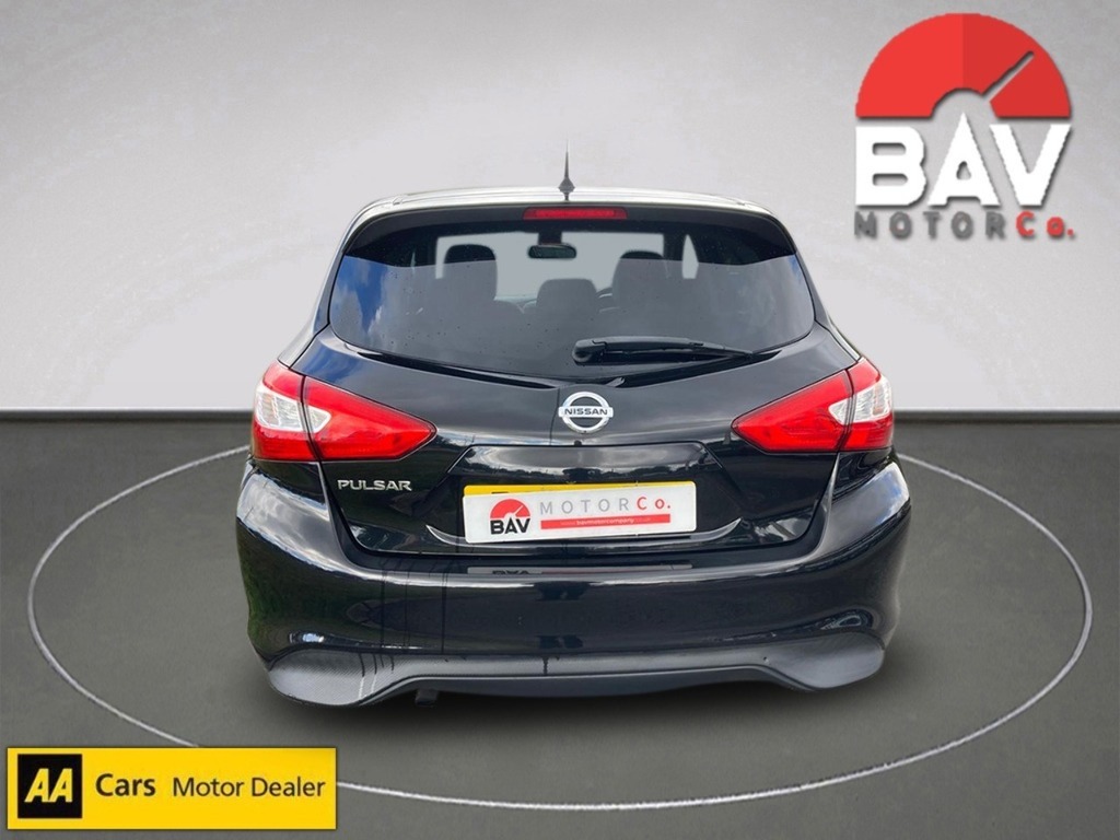 Nissan Pulsar Dig-t N-connecta Black #4