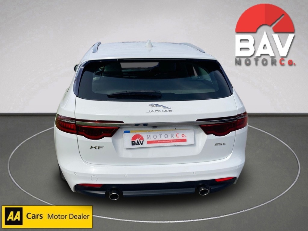 Jaguar XF I Portfolio White #4