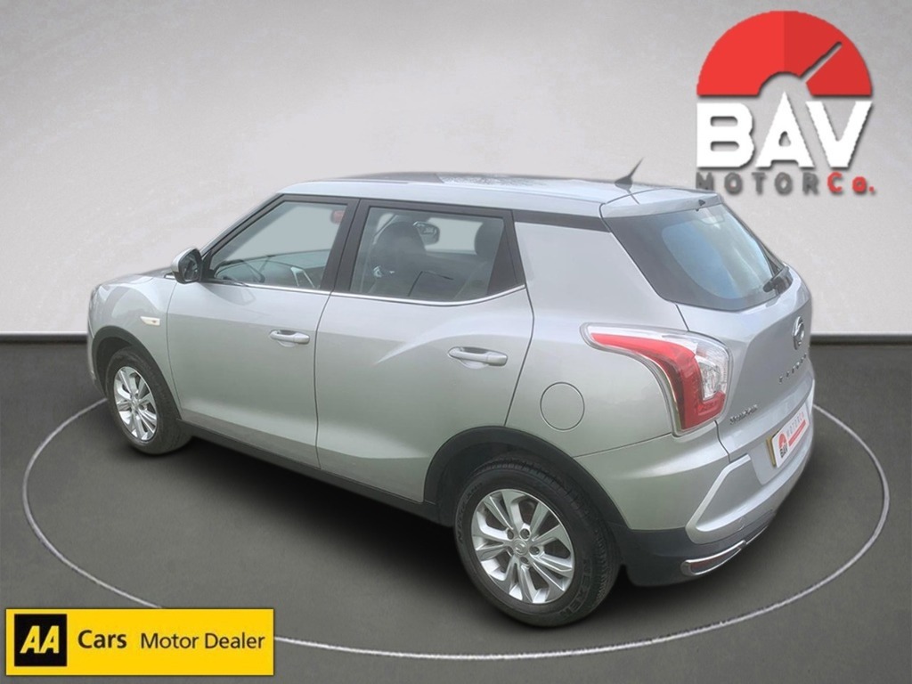 SsangYong Tivoli P Ex Silver #5