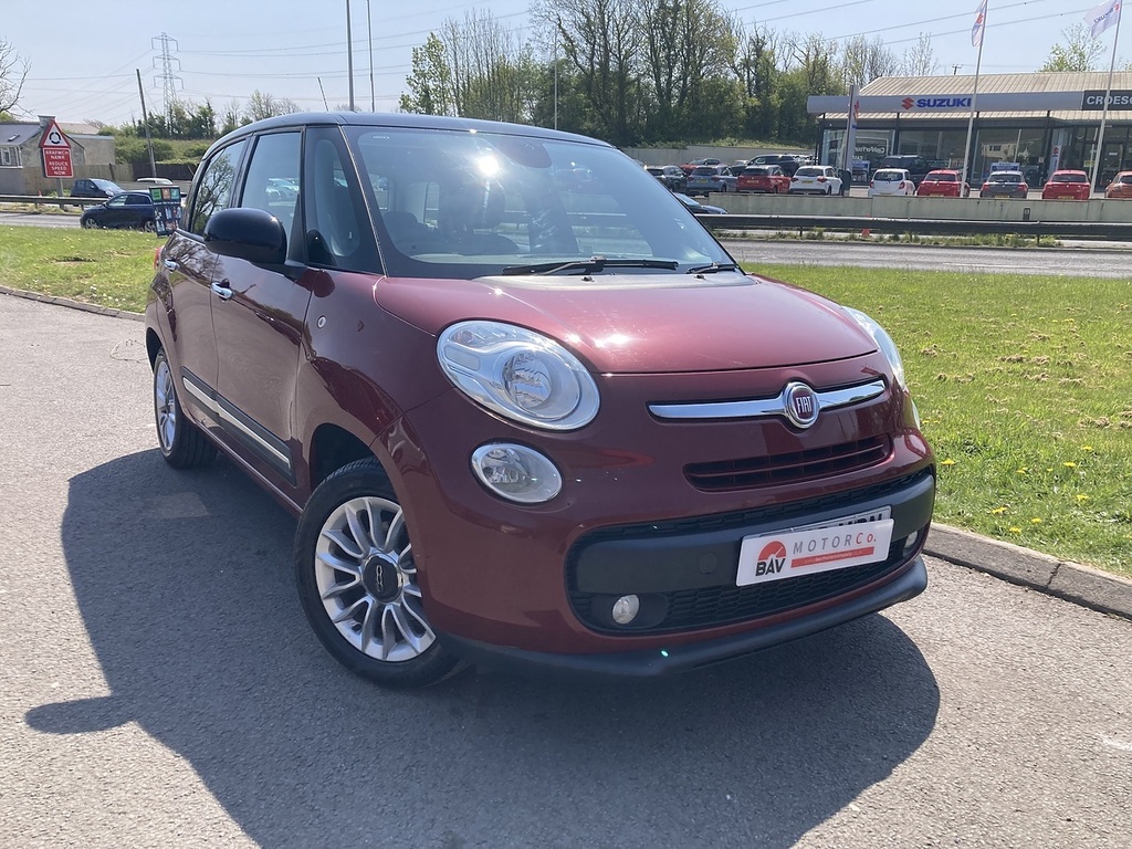 Fiat 500L  Red #8