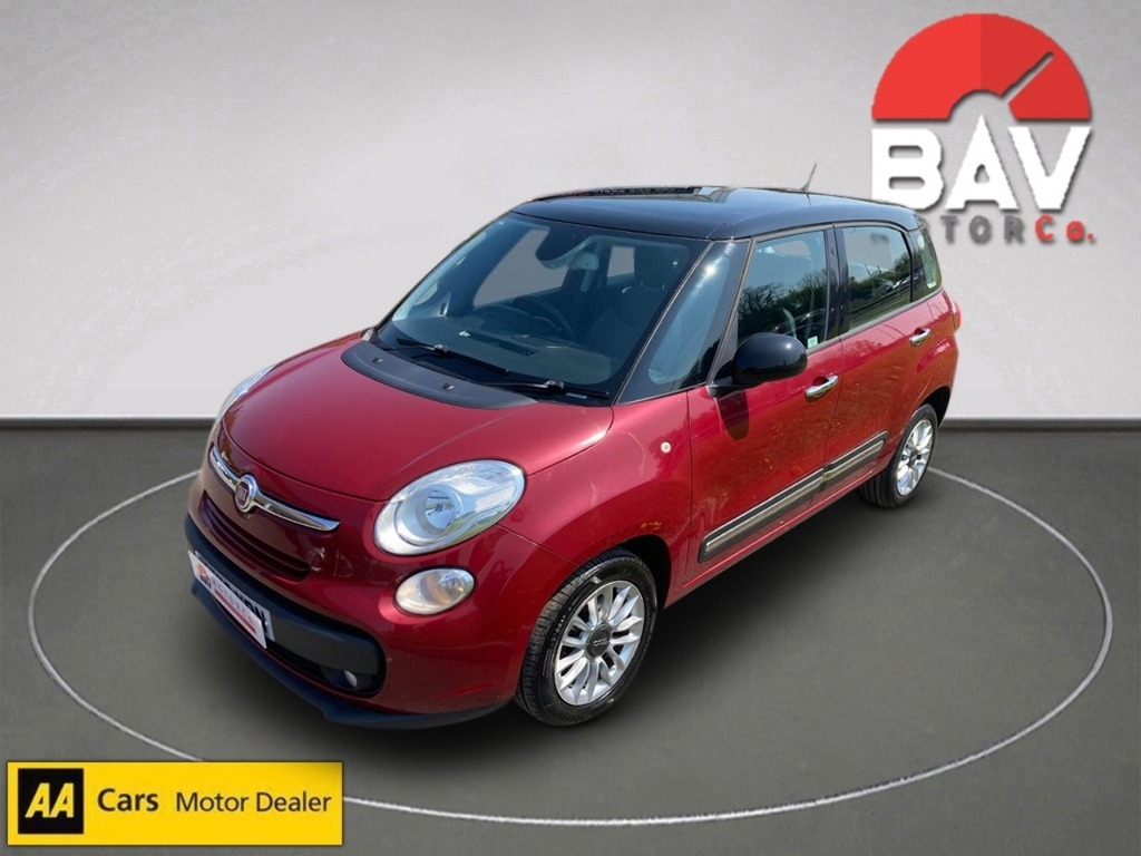 Fiat 500L  Red #7