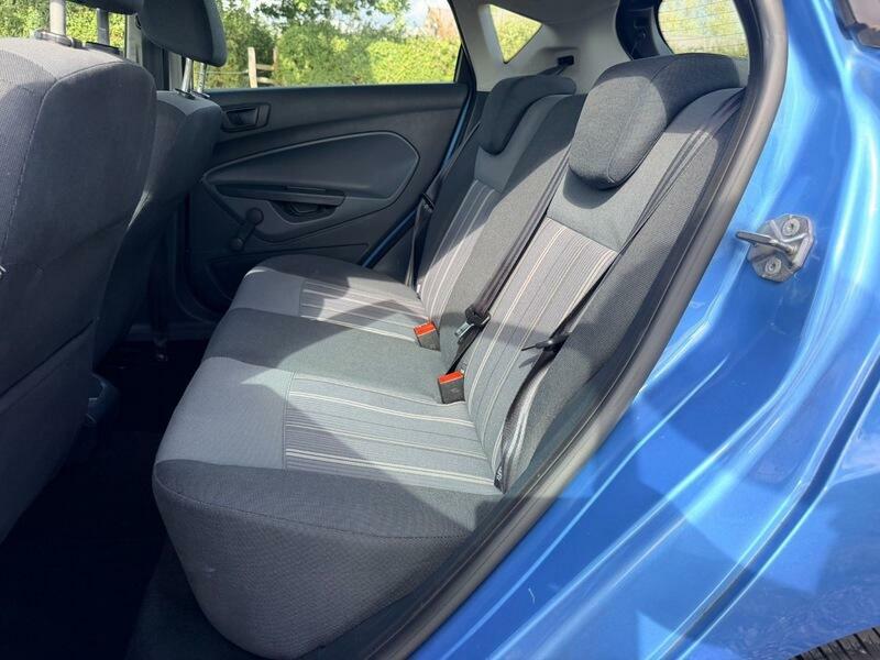 Ford Fiesta   #12