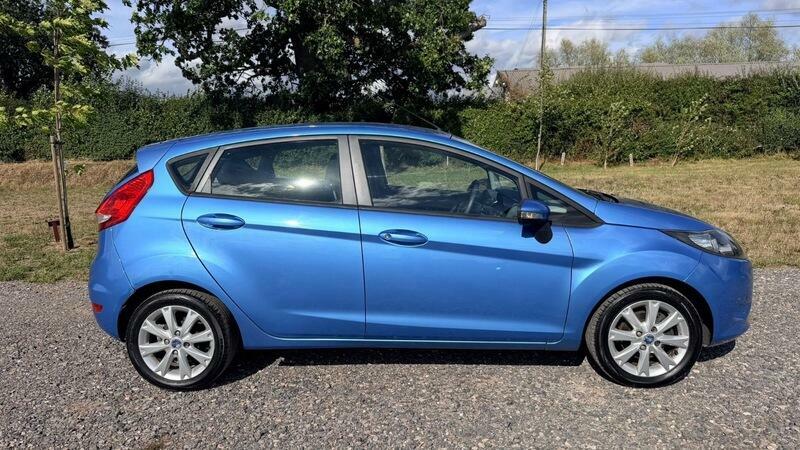Ford Fiesta   #7