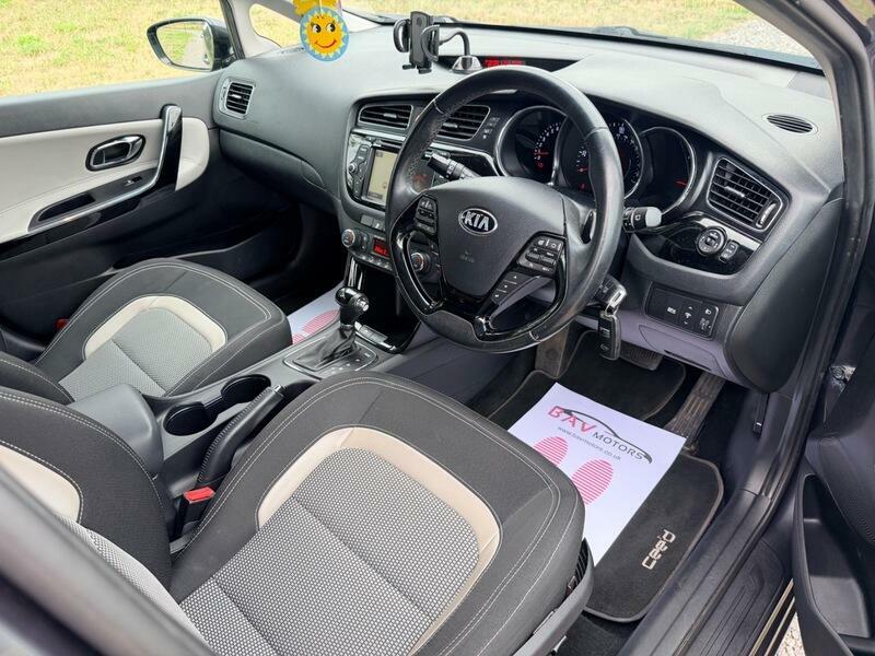 Kia Ceed 1.6 Crdi 2 Hatchback Euro 5 126 B Silver #10