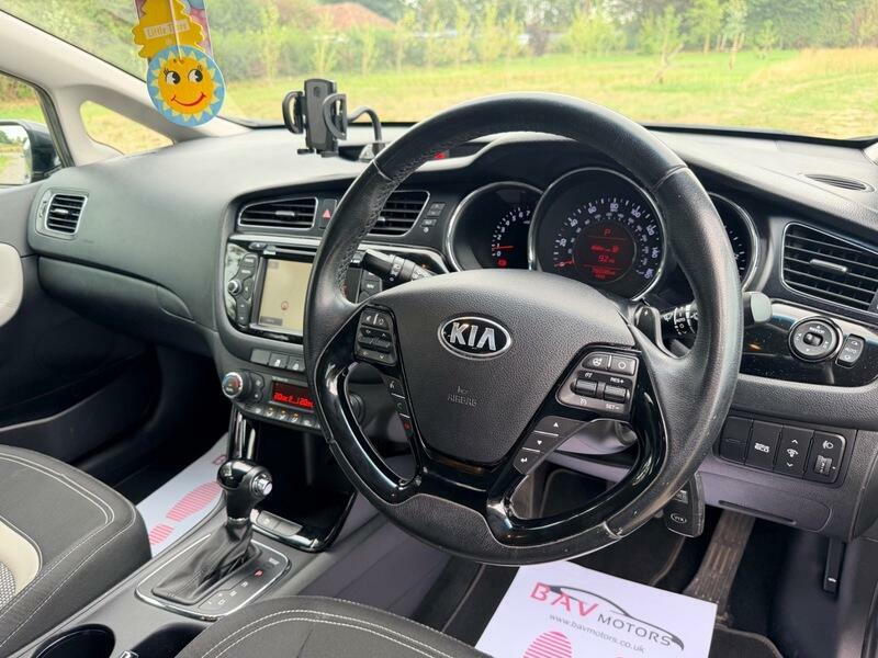 Kia Ceed 1.6 Crdi 2 Hatchback Euro 5 126 B Silver #14