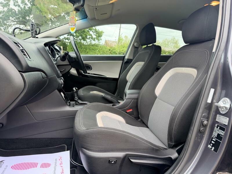 Kia Ceed 1.6 Crdi 2 Hatchback Euro 5 126 B Silver #15