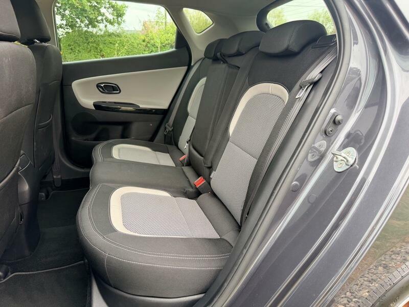 Kia Ceed 1.6 Crdi 2 Hatchback Euro 5 126 B Silver #18