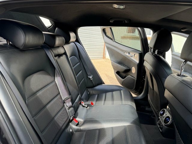 Kia Stinger Gt-line S Red #23