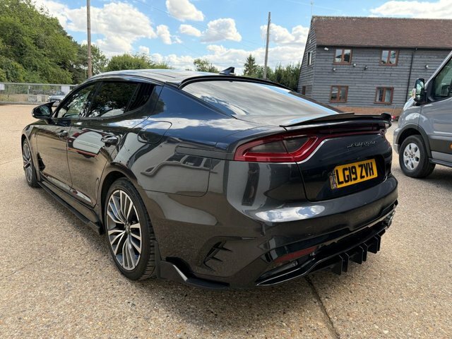 Kia Stinger Gt-line S Red #9