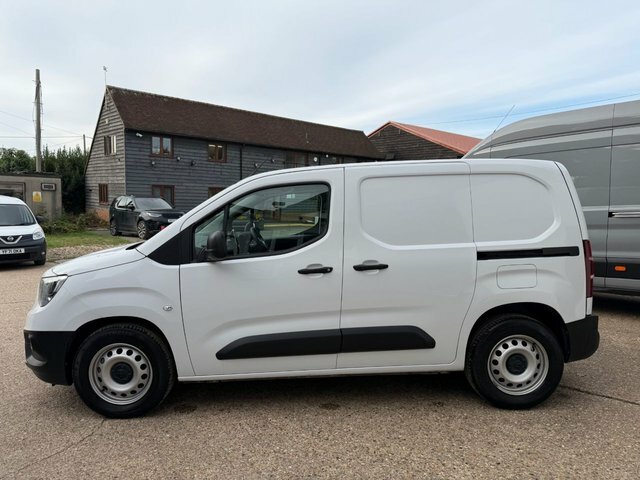 Vauxhall Combo-e Life 50Kwh Prime Panel Van White #2