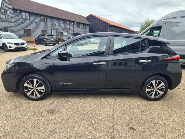 Nissan Leaf Acenta Hatchback Black #2