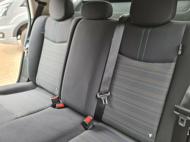 Nissan Leaf Acenta Hatchback Black #4
