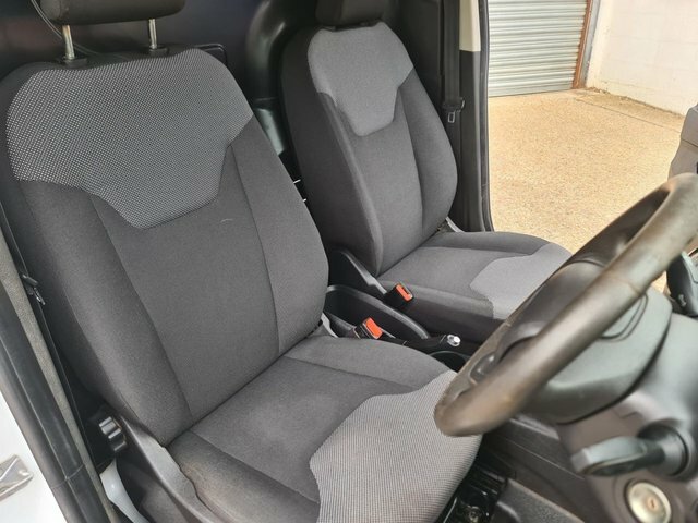 Ford Transit Courier Ecoboost Leader Panel Van White #4
