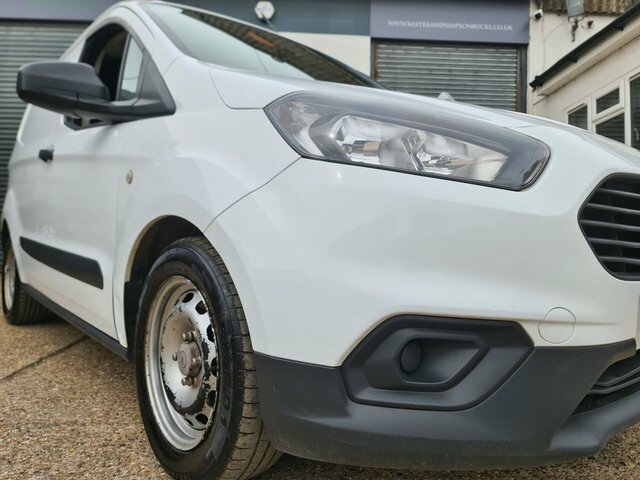 Ford Transit Courier 1.0 Ecoboost Sport Panel Van L1 White #19