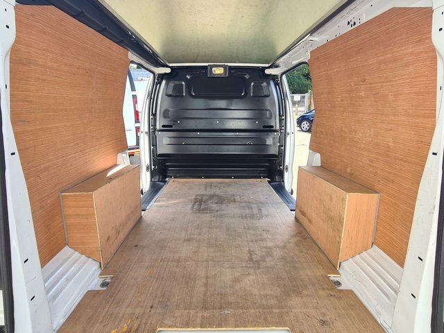 Vauxhall Vivaro Turbo D 2900 Dynamic White #4