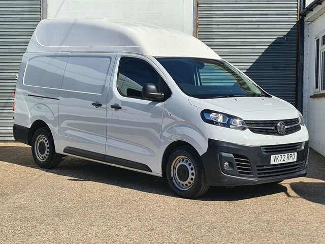 Vauxhall Vivaro Turbo D 2900 Dynamic White