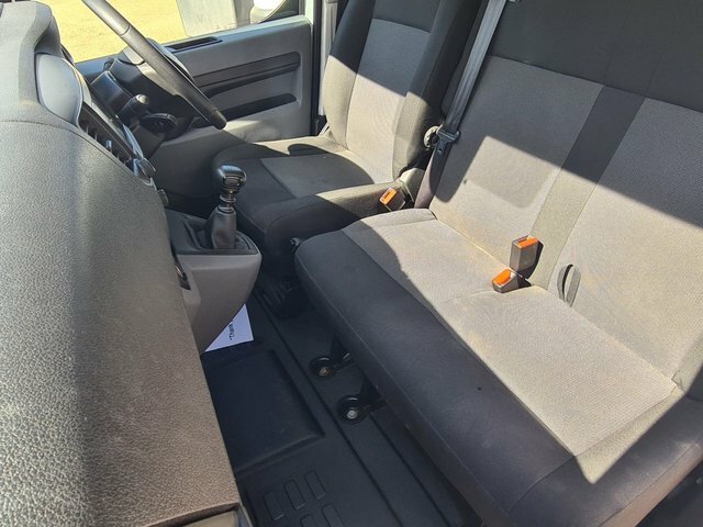 Vauxhall Vivaro Turbo D 2900 Dynamic White #3