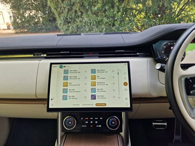 Land Rover Range Rover Automatic Black #18