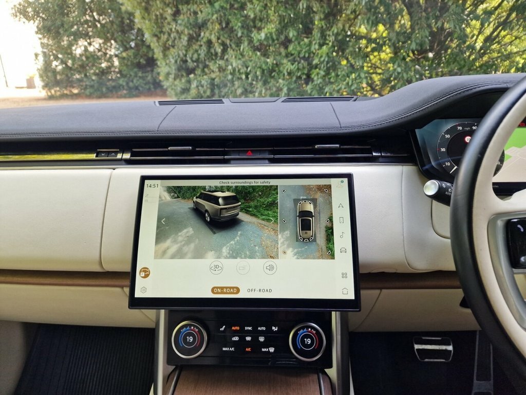 Land Rover Range Rover Automatic Black #43