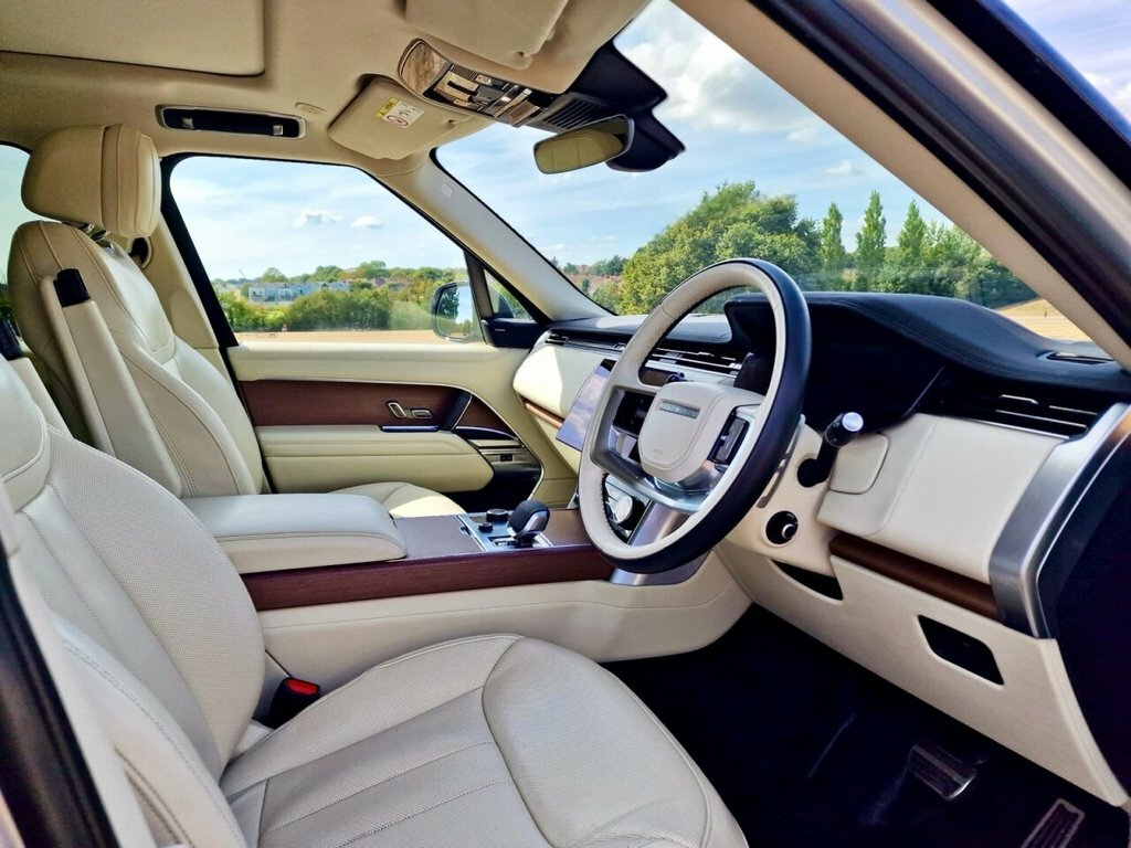 Land Rover Range Rover Automatic Black #35