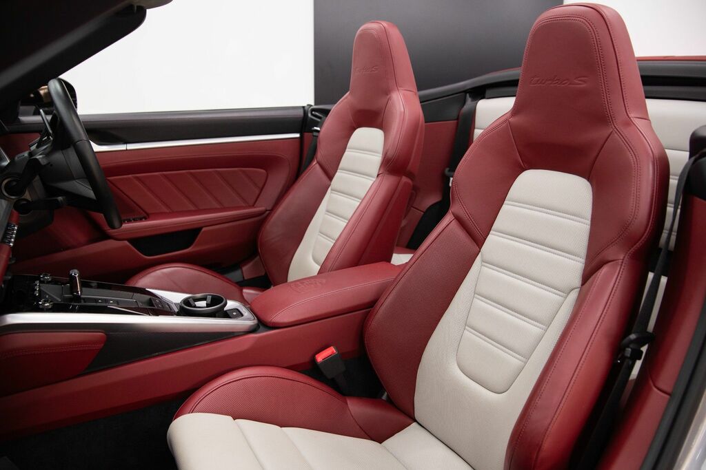 Porsche 911 3.7T 992 Turbo S Convertible Silver #4
