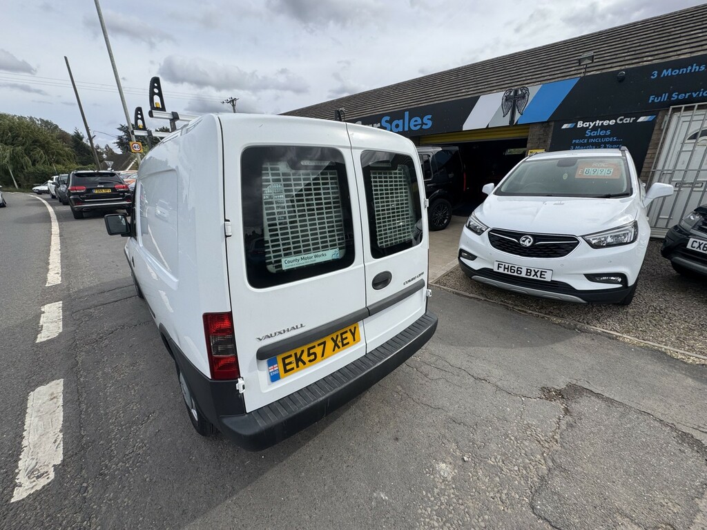 Vauxhall Combo 1.3 Cdti 1700 16V White #3