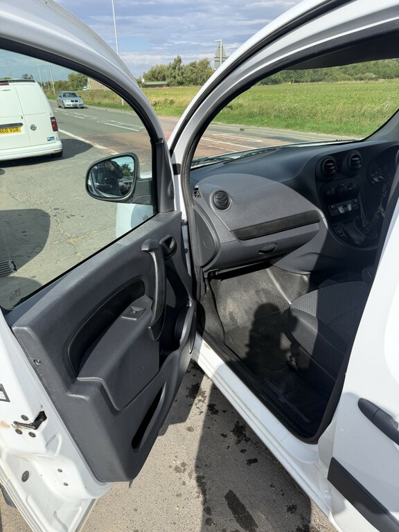 Mercedes-Benz CITAN 109 Cdi White #11