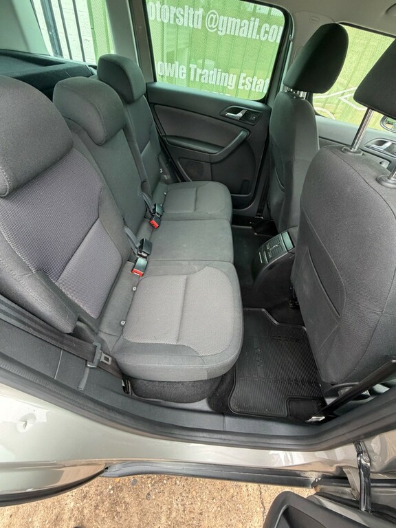 Skoda Yeti 1.2L S Tsi 103 Bhp White #7
