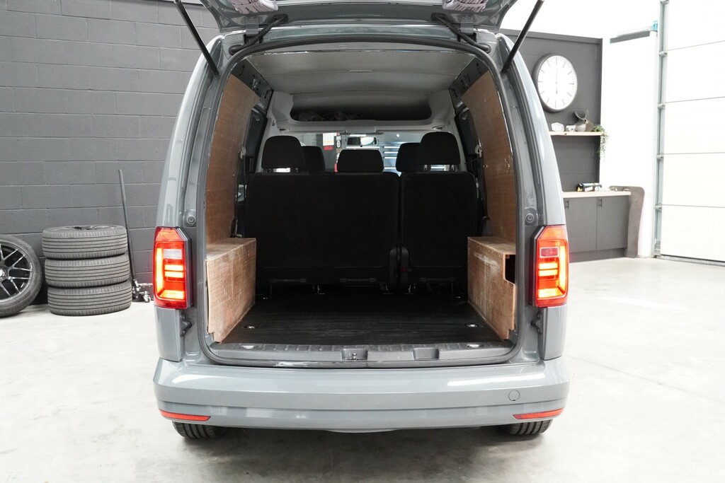 Volkswagen Caddy Maxi Combi Van 2.0 Tdi Maxi Dsg Fwd Window 2017 Silver #14