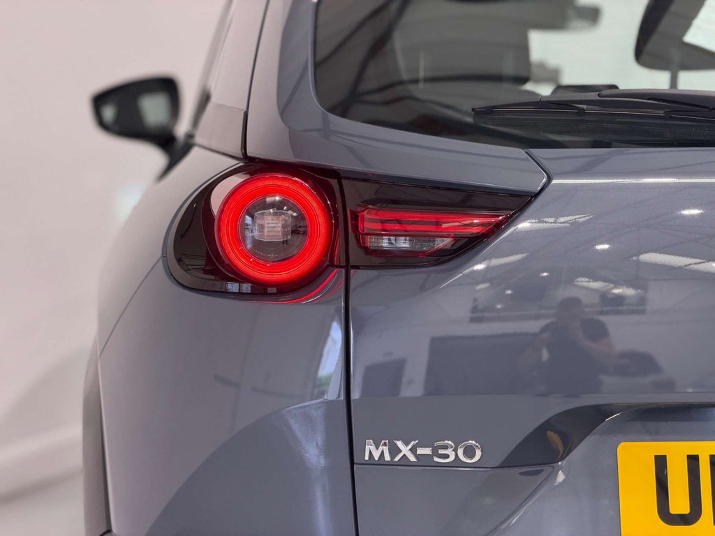 Mazda MX-30 145Ps Makoto White #17