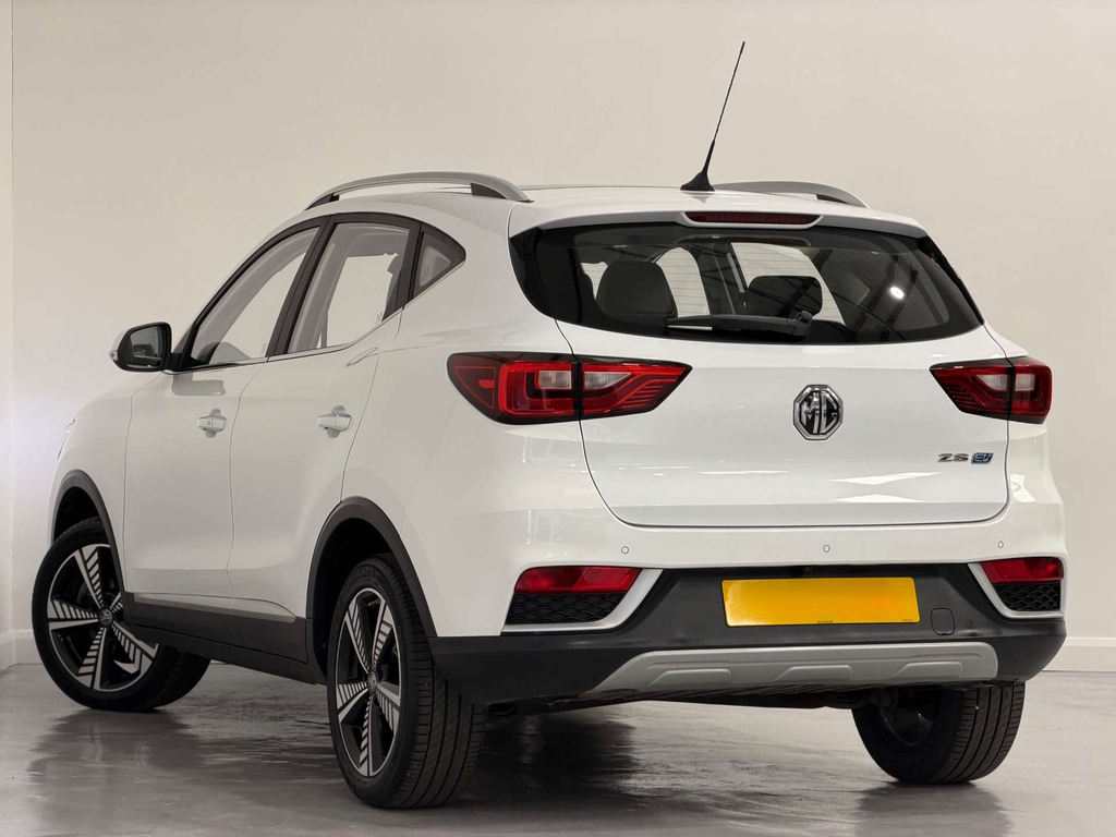 MG ZS Zs Exclusive Ev White #3