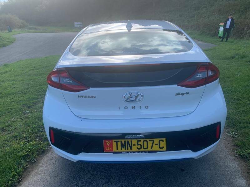 Hyundai Ioniq 1.6 Gdi Plug-in Hybrid Premium Se Dct White #6