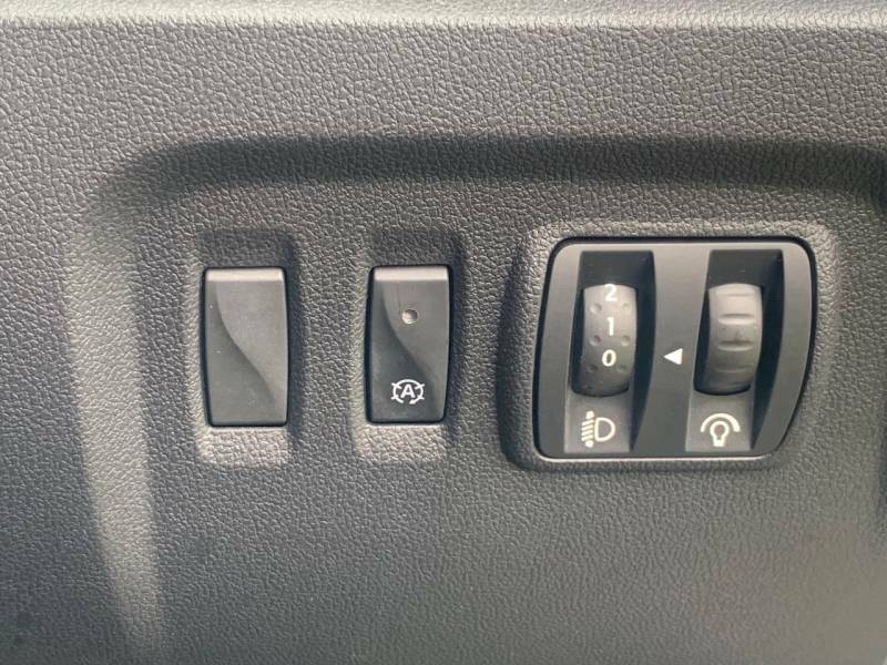 Renault Captur 1.3 Tce 130 S Edition 5Dr, Under 10970 Miles, Full Blue #25
