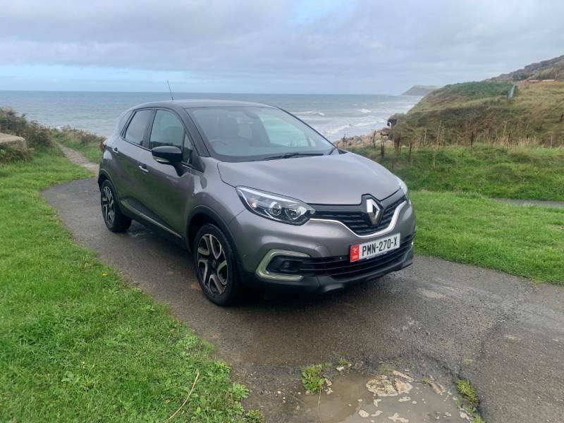 Renault Captur 1.3 Tce 150 Iconic Edc Black