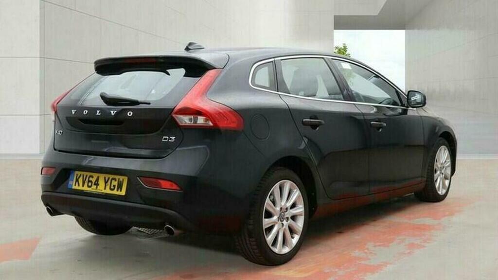 Volvo V40 2.0 D3 Se Lux Nav Geartronic Euro 5 Ss Black #4