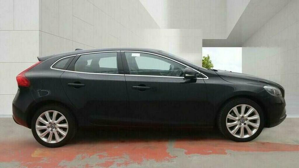 Volvo V40 2.0 D3 Se Lux Nav Geartronic Euro 5 Ss Black #5