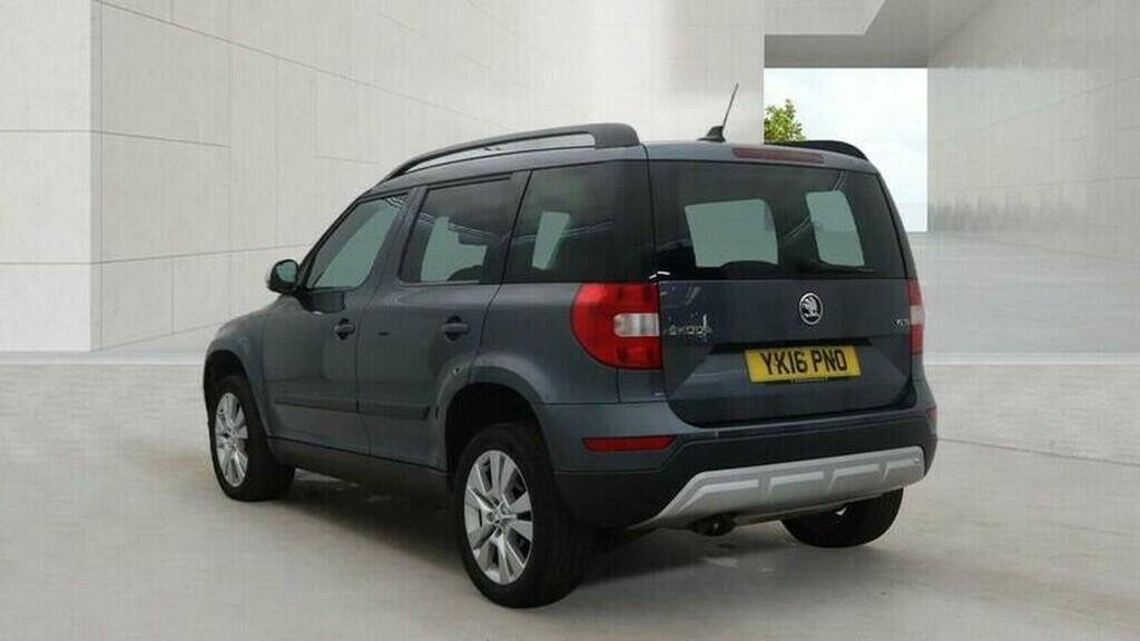 Skoda Yeti 1.2 Tsi Se L Outdoor Dsg Euro 6 Ss Grey #3