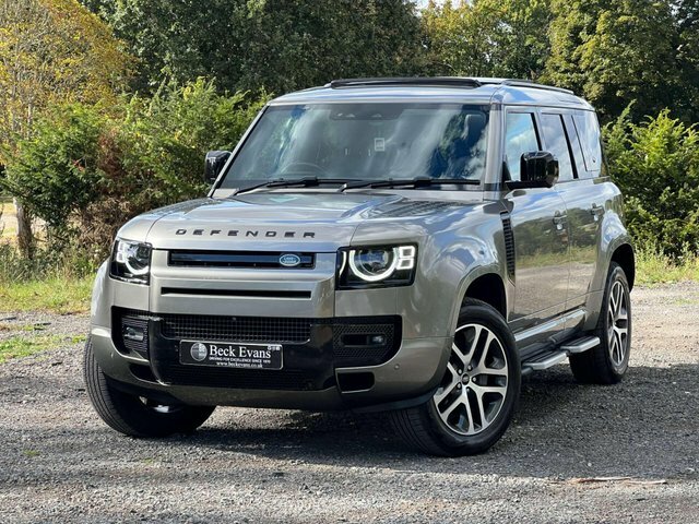 Land Rover Defender 110 2.0 P400e 15.4Kwh Xs Silver