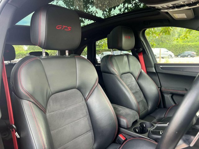 Porsche Macan 3.0T V6 Gts Suv CA66LYY Red #6