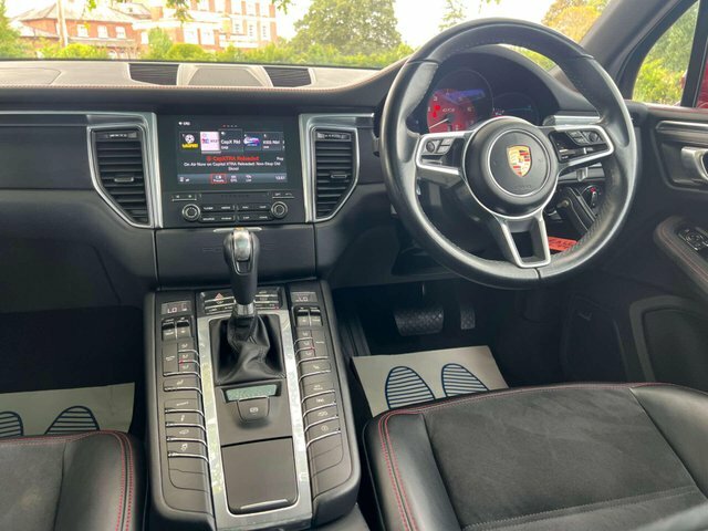 Porsche Macan 3.0T V6 Gts Suv CA66LYY Red #4